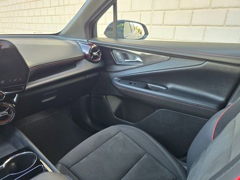 Used 2024 Chevrolet Blazer EV RS image 23