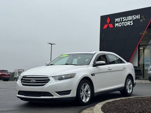 Used 2017 Ford Taurus SEL w/ Equipment Group 201A image 7