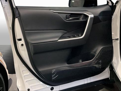 New 2025 Toyota RAV4 LE image 10