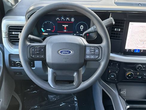 New 2026 Ford F250 XLT w/ XLT Premium Package AWD/4WD image 14