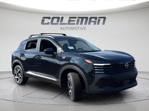 New 2026 Nissan Kicks SV image 7