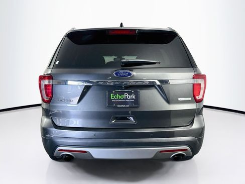 Used 2016 Ford Explorer Limited w/ Equipment Group 301A FWD image 7