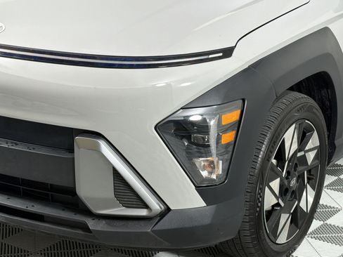 Used 2025 Hyundai Kona SEL FWD image 12