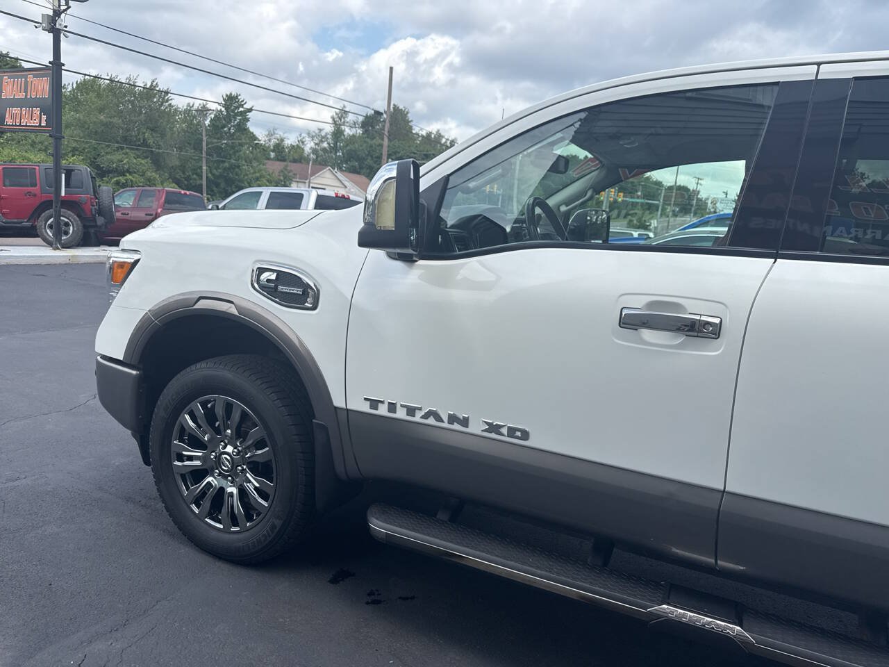 Used 2017 Nissan Titan Platinum Reserve AWD/4WD image 4