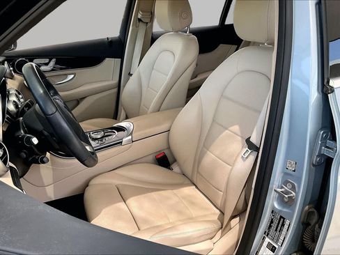 Used 2017 Mercedes-Benz GLC 300 image 8