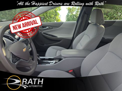 Used 2022 Chevrolet Malibu LT image 13