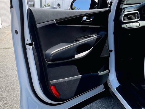Used 2019 Kia Sorento AWD w/ LX Convenience Package image 9