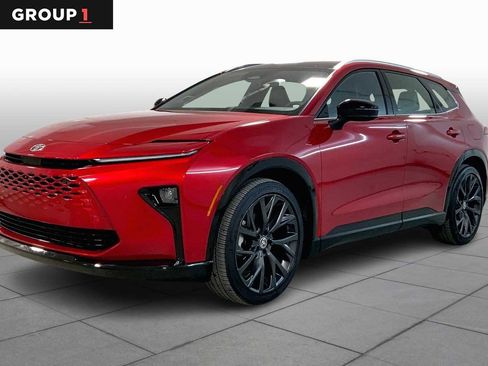 Used 2025 Toyota Crown Signia w/ Advanced Technology Package image 1