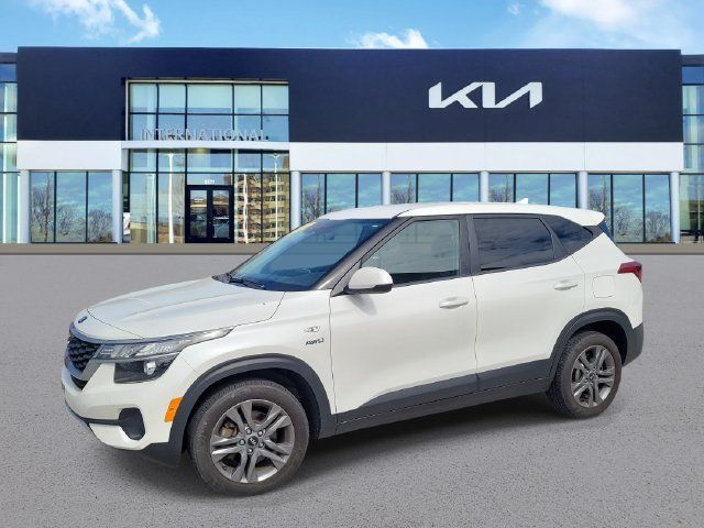 Used 2021 Kia Seltos LX AWD/4WD image 1