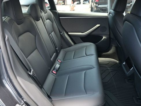 Used 2025 Tesla Model 3 Long Range RWD image 16