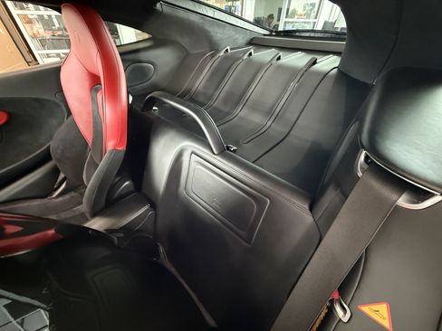 Used 2017 McLaren 570S RWD image 15