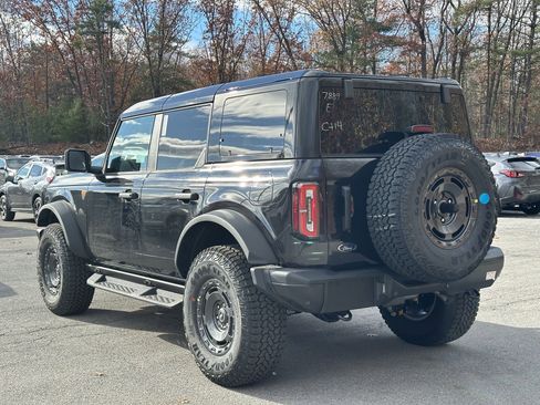 New 2025 Ford Bronco Badlands w/ Sasquatch Package image 8