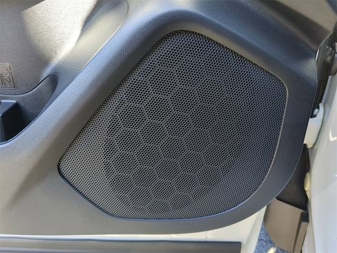 Used 2025 Subaru Ascent Premium image 18