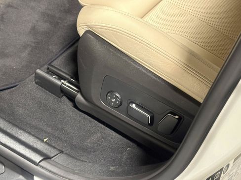 Used 2024 BMW X3 xDrive30i w/ Premium Package AWD/4WD image 29