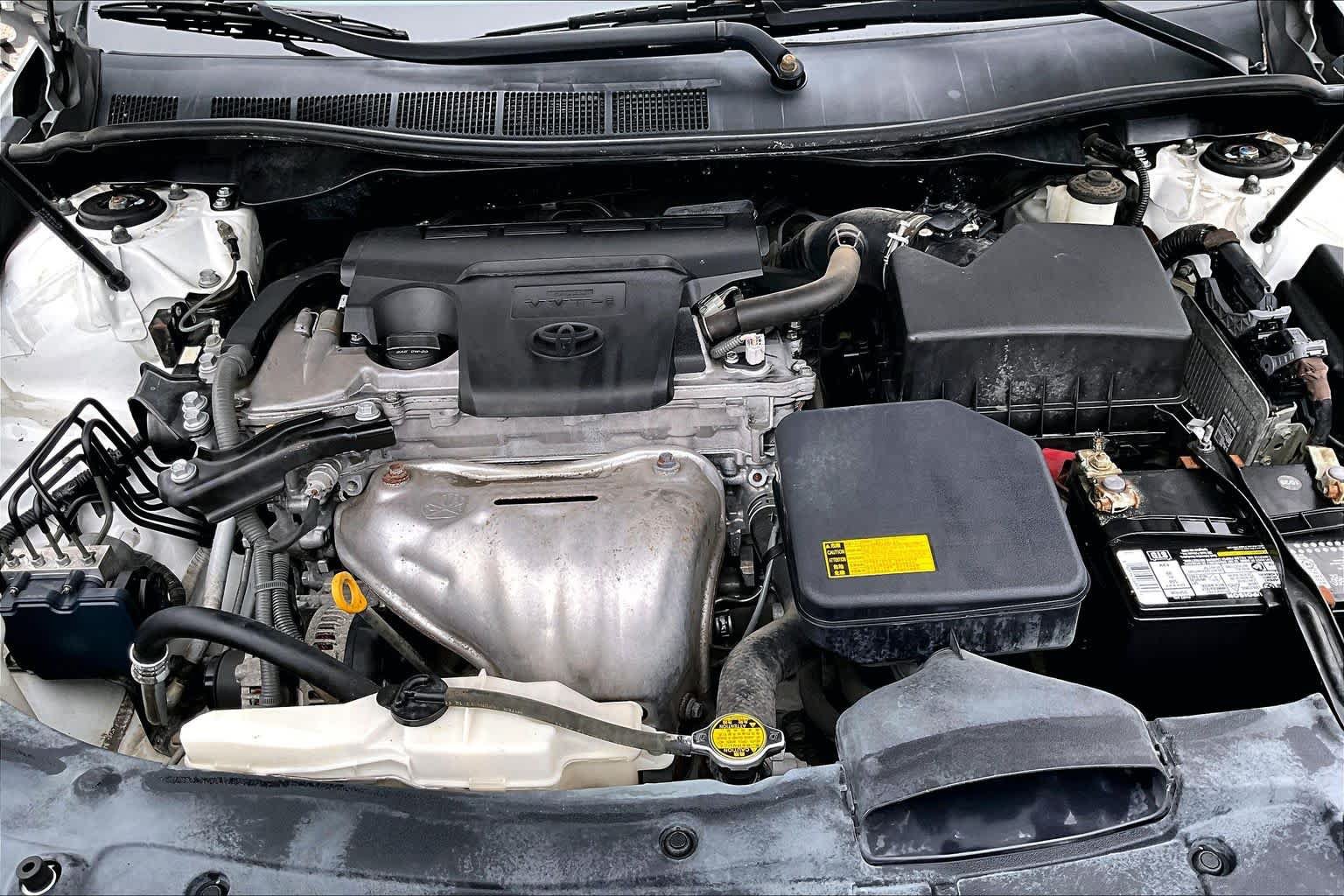 Used 2012 Toyota Camry LE FWD image 32