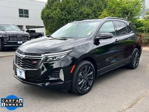 Used 2023 Chevrolet Equinox RS w/ RS Leather Package AWD/4WD image 3