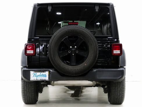 Used 2022 Jeep Wrangler Unlimited Sport image 8