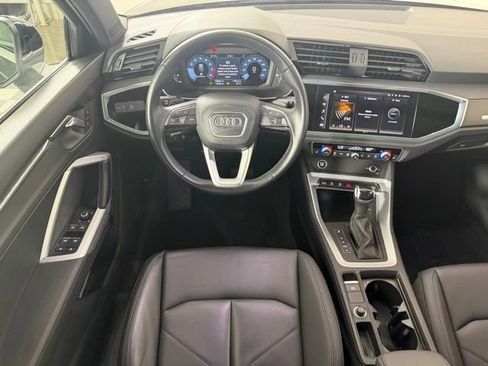 Used 2023 Audi Q3 2.0T Premium w/ Convenience Package image 11