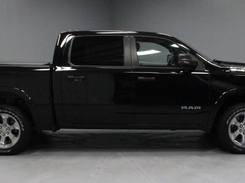 Used 2025 RAM 1500 Big Horn AWD/4WD image 10