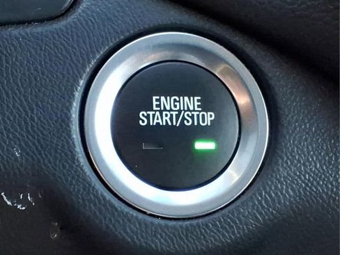 Used 2023 Chevrolet Equinox LT image 23