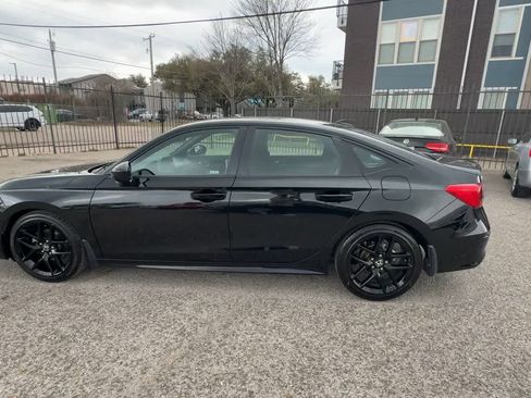 Used 2023 Honda Civic Sport image 5