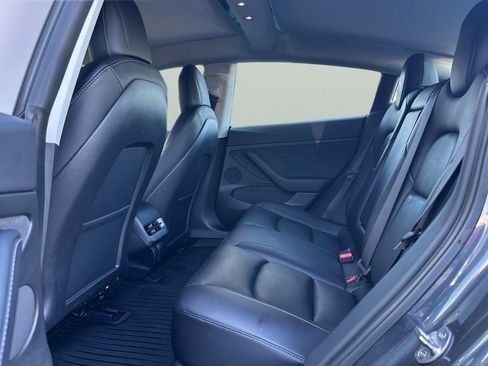 Used 2022 Tesla Model 3 Long Range image 5