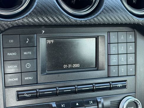 Used 2015 Ford Mustang V6 w/ Equipment Group 051A image 19