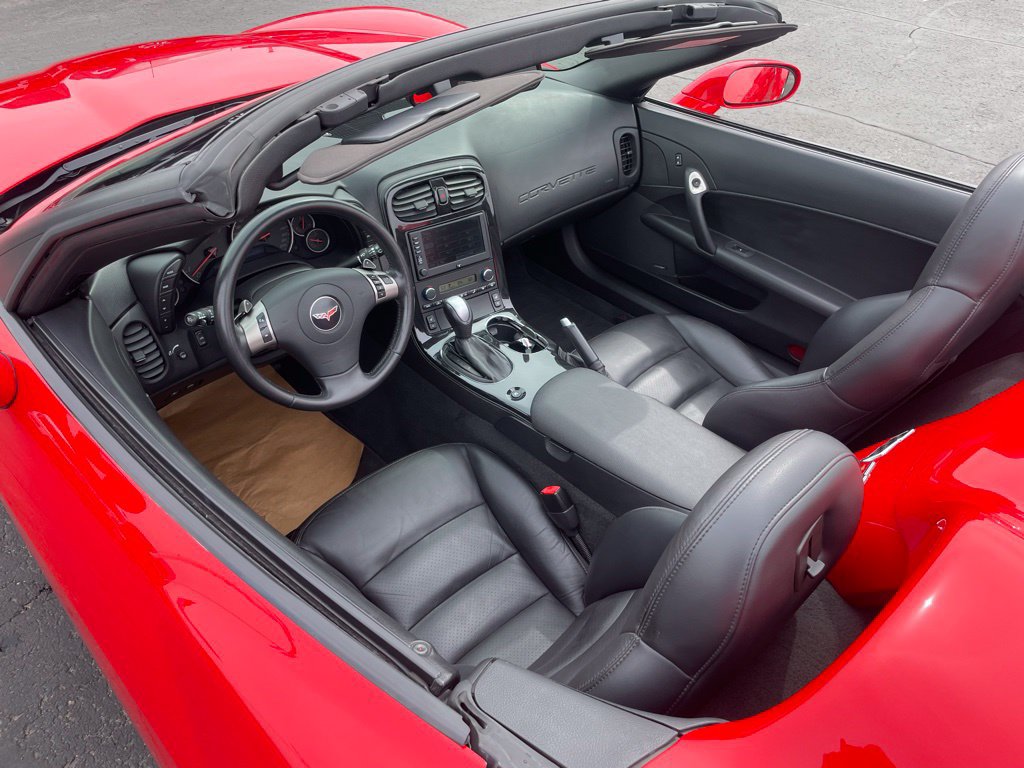 Used 2010 Chevrolet Corvette Grand Sport w/ Preferred Equipment Group RWD image 33