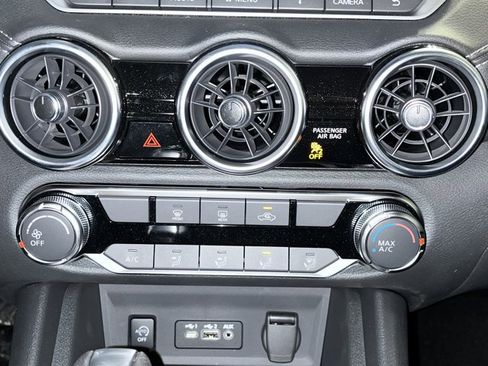 New 2025 Nissan Sentra SV image 17