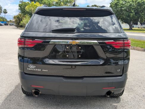 Used 2023 Chevrolet Traverse LT w/ LT Premium Package AWD/4WD image 5