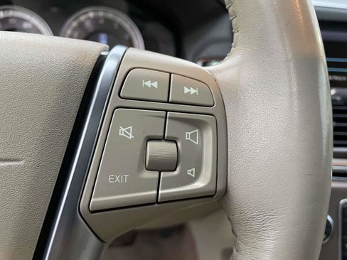 Used 2013 Volvo XC60 3.2 Premier image 16