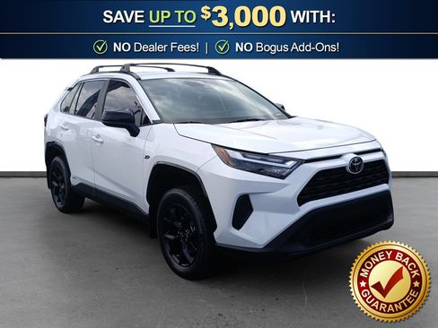 Used 2025 Toyota RAV4 LE AWD/4WD image 10