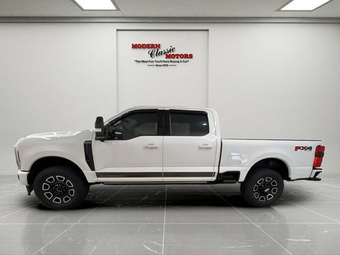 Used 2025 Ford F350 Platinum AWD/4WD image 2