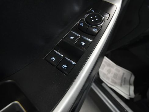 Used 2022 Ford Explorer Limited w/ Equipment Group 301A image 6