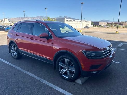 Used 2018 Volkswagen Tiguan SEL Premium FWD image 4