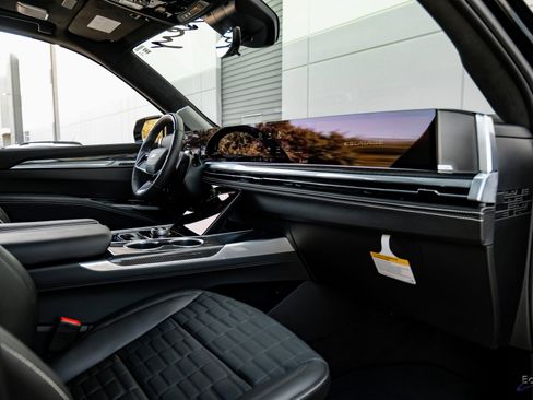 Used 2025 Cadillac Escalade V image 46