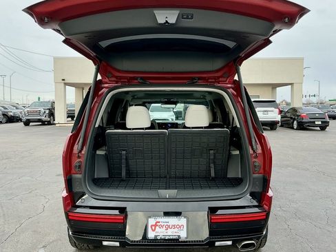 Used 2025 Hyundai Santa Fe Calligraphy image 17