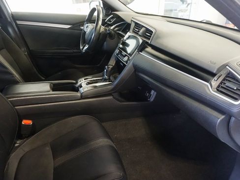 Used 2020 Honda Civic Sport image 19