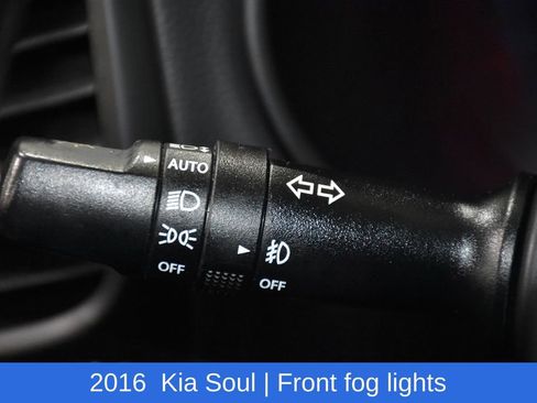 Used 2016 Kia Soul + image 10