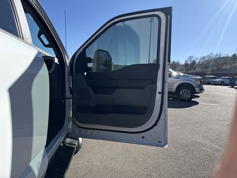 Used 2023 Ford F250 XL image 28