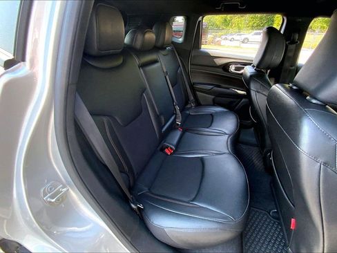 Used 2024 Jeep Compass Trailhawk AWD/4WD image 25