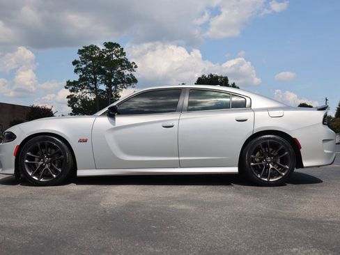 Used 2023 Dodge Charger Scat Pack RWD image 2