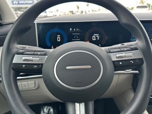 Used 2025 Hyundai Tucson SEL FWD image 23