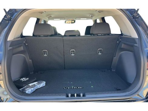 New 2026 Hyundai Venue SE FWD image 9