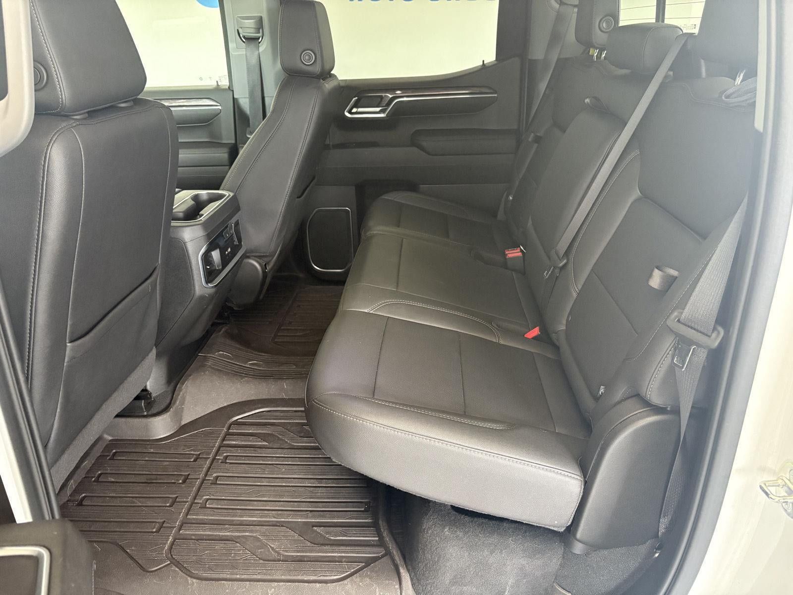 Used 2023 Chevrolet Silverado 1500 LTZ AWD/4WD image 9