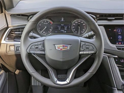 New 2025 Cadillac XT6 Luxury w/ LPO, Floor Liner Package image 10