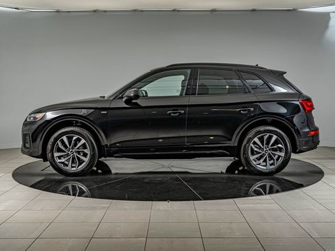 Used 2024 Audi Q5 2.0T Premium w/ Summer of Audi Package AWD/4WD image 8