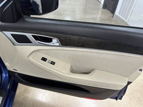 Used 2015 Hyundai Genesis 3.8 w/ Option Group 04 image 78