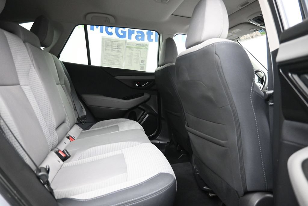 Used 2025 Subaru Outback Premium AWD/4WD image 10