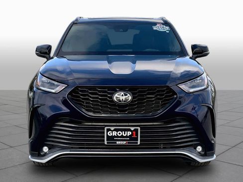 Used 2021 Toyota Highlander XSE image 4